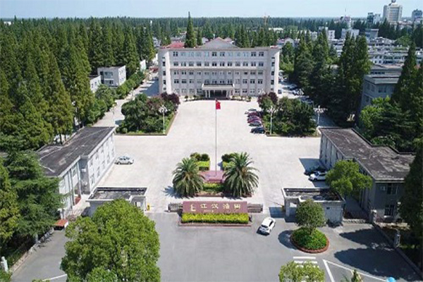 武漢江漢油田供熱移交改造<a href='http://www.huchuangwang.com' target='_blank'><u>彈簧減震器</u></a>信息